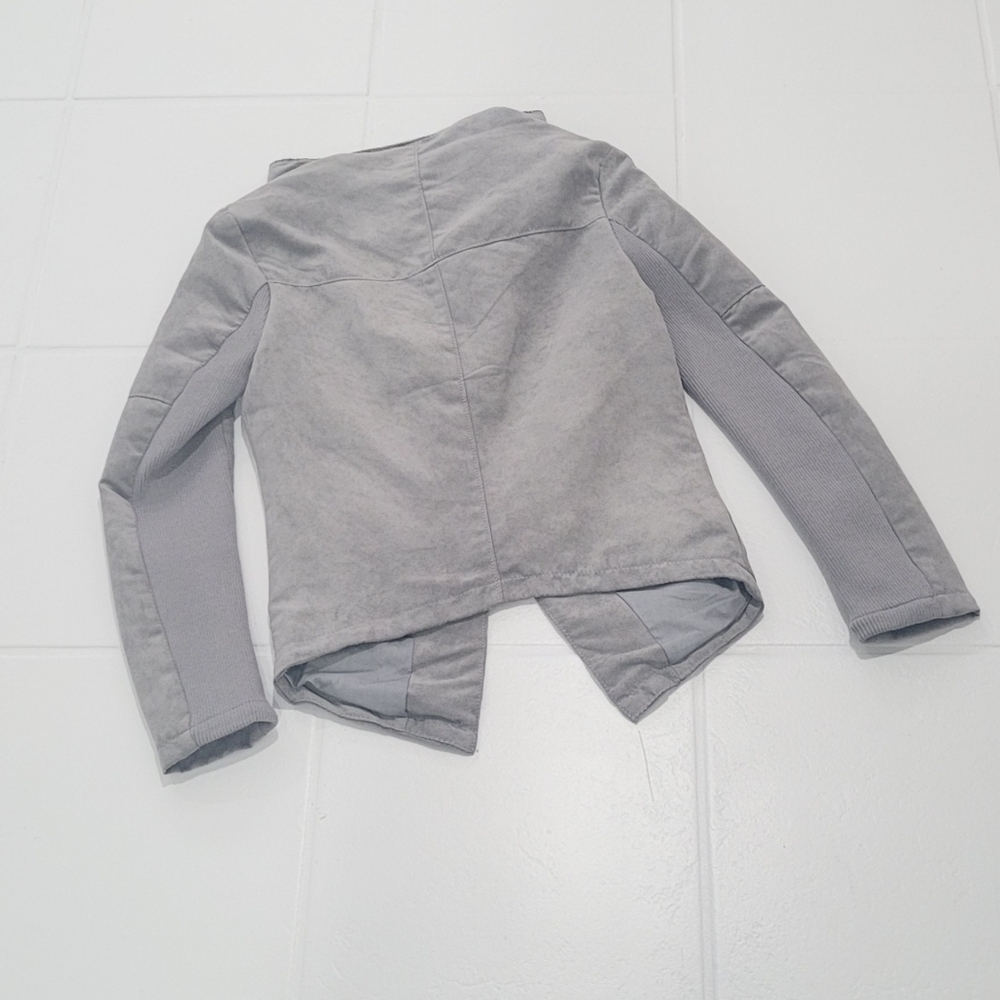 H&M Gray Faux Suede Cropped Biker Style Jacket Off Side Zipper Pockets Size 4 - Picture 10 of 14